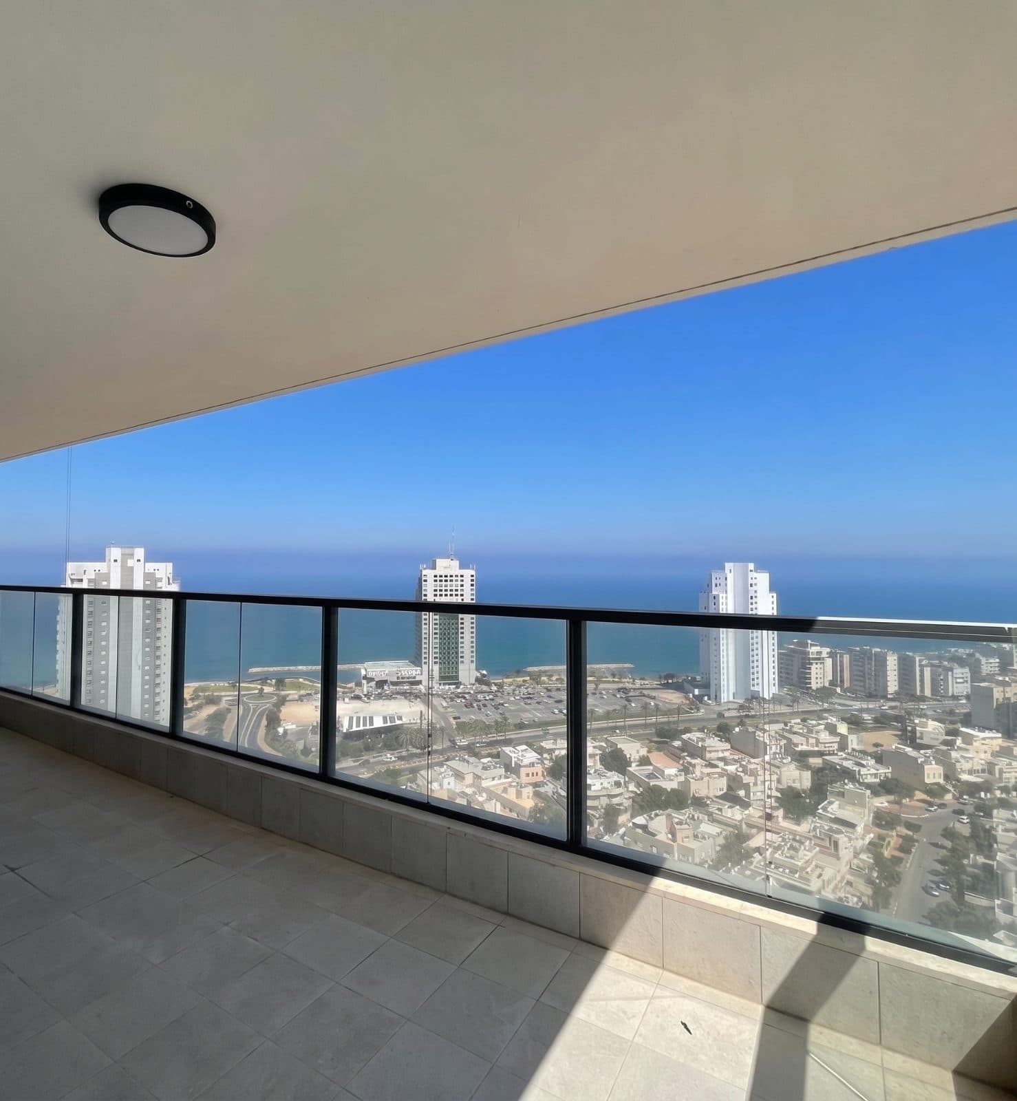 Park Hayam – 5 pièces neuf, terrasse de 21 m² face à la mer