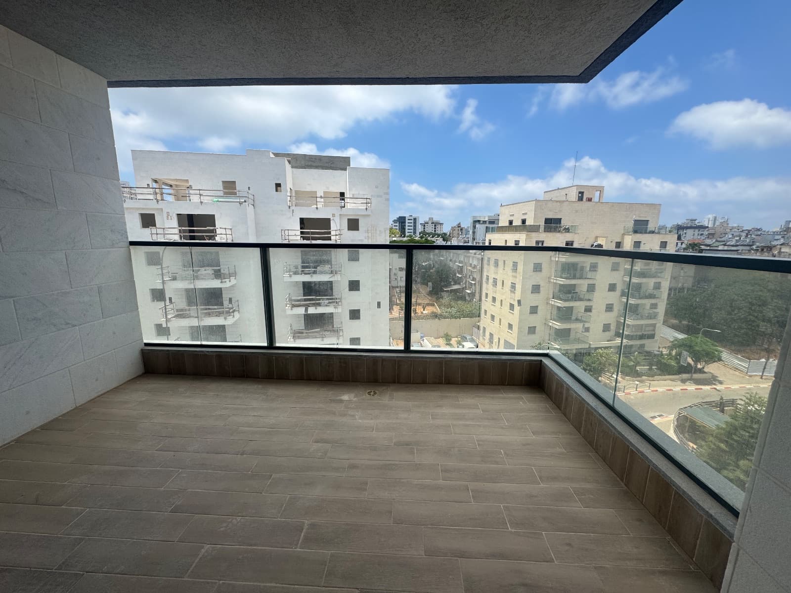 Magnifique 4p avec terrasse entièrement neuf