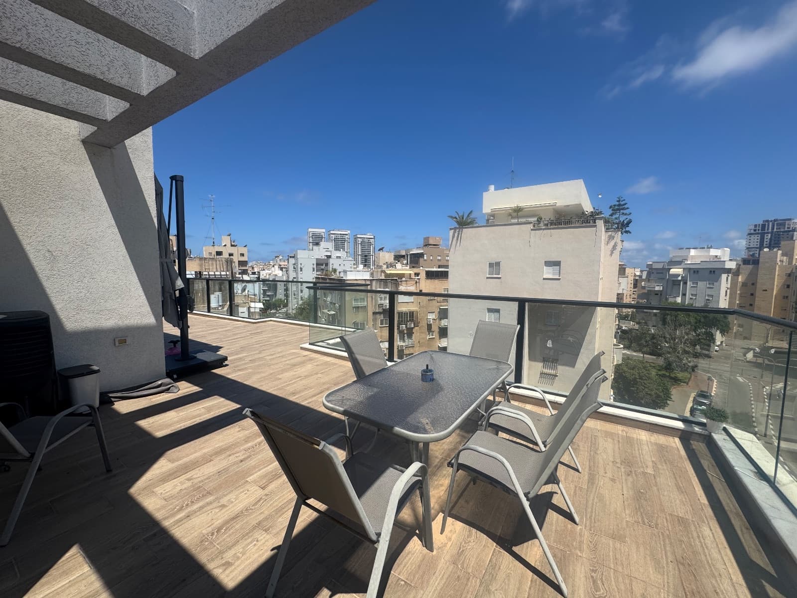Penthouse 3p netanya centre grande terrasse