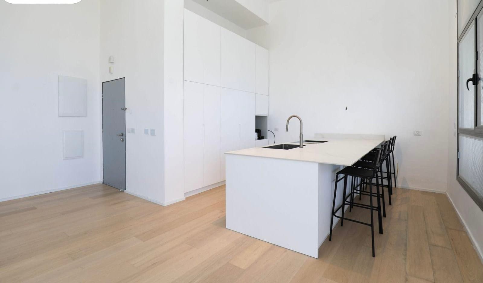 Penthouse avec piscine privee vue mer imprenable