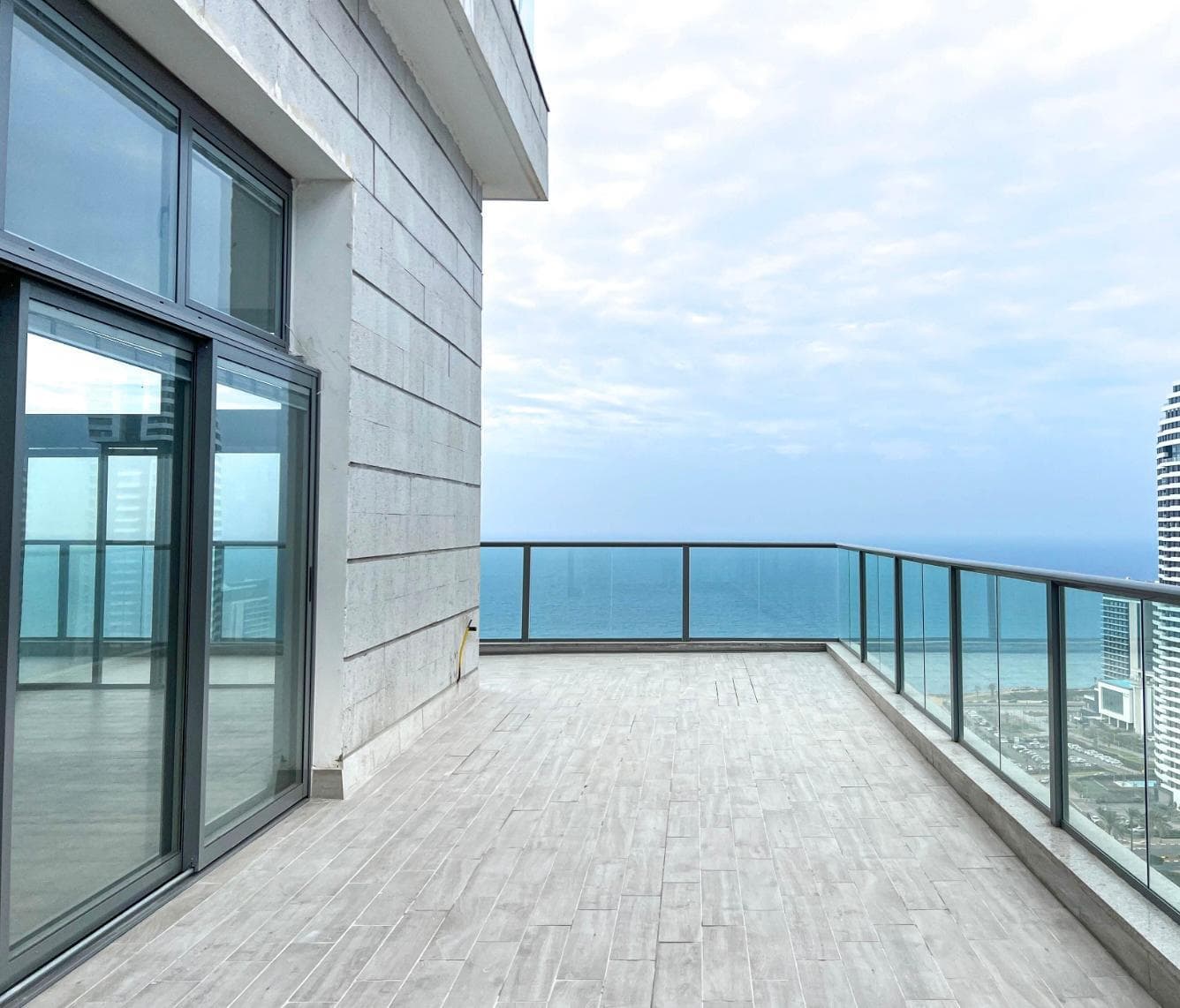 Mini penthouse haut standing vue mer galey yam