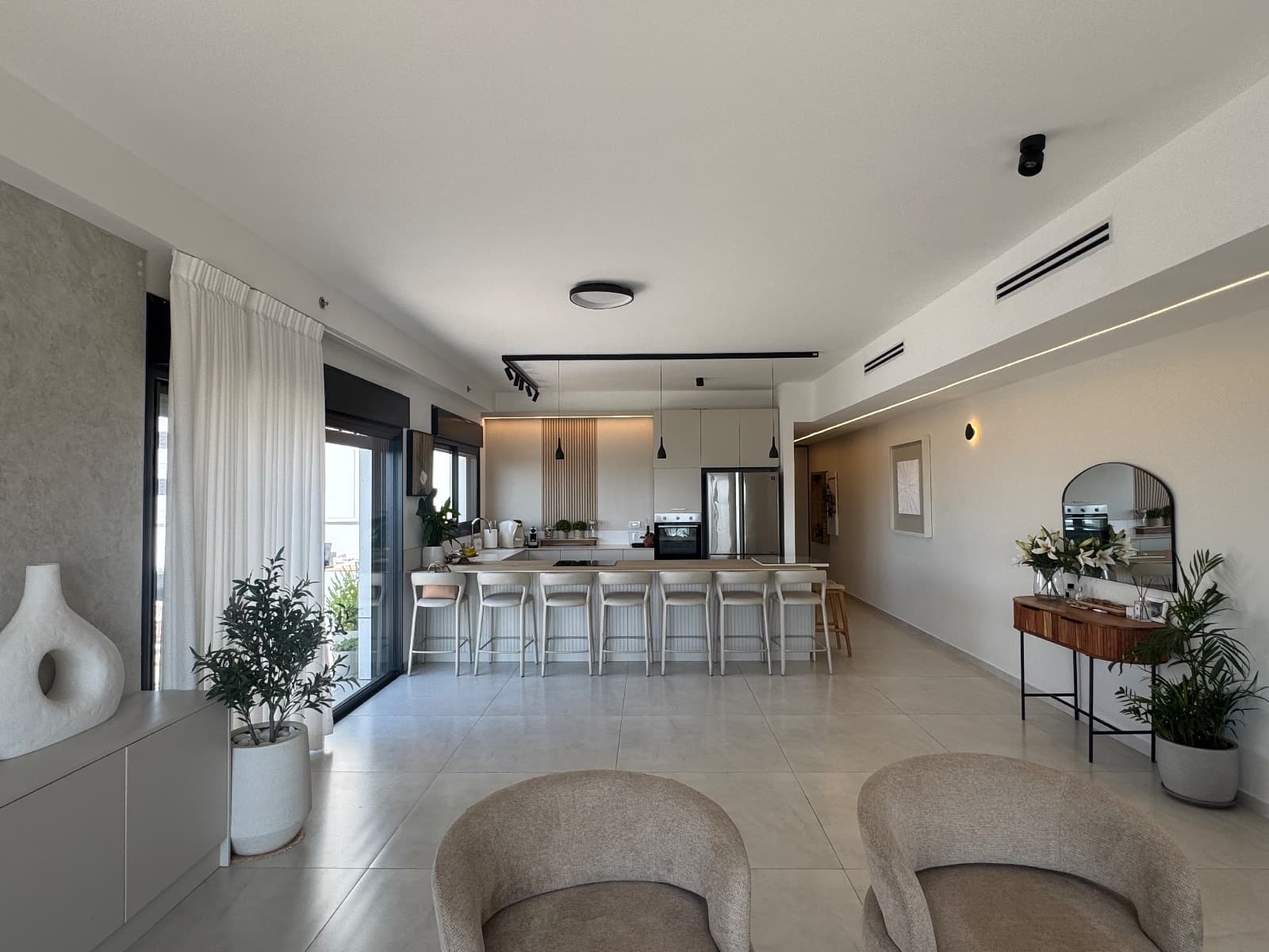 A VENDRE PENTHOUSE DE HAUT STANDING AVEC PISCINE NETANYA NORD